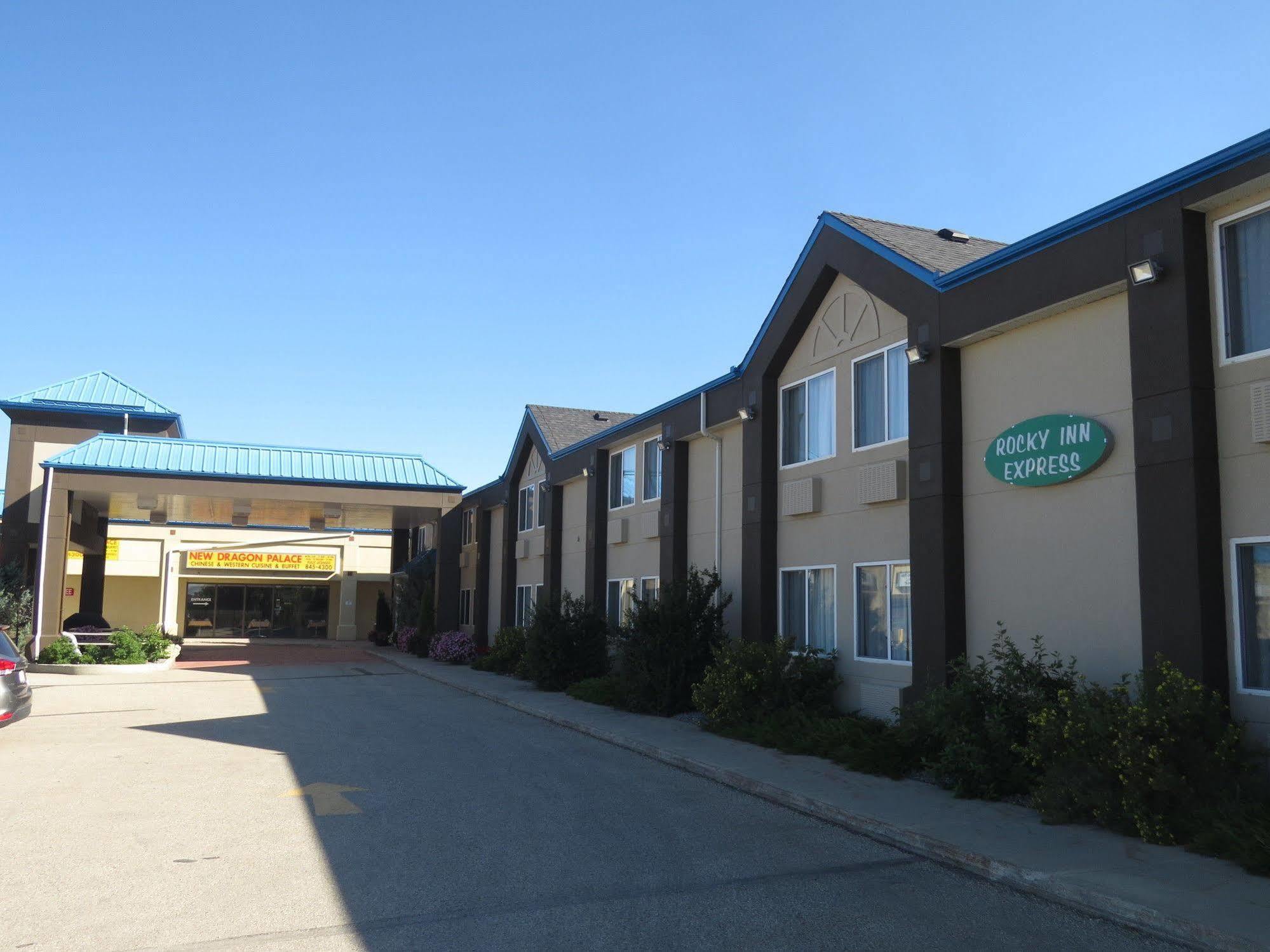 Rocky Inn Express Rocky Mountain House Exterior foto